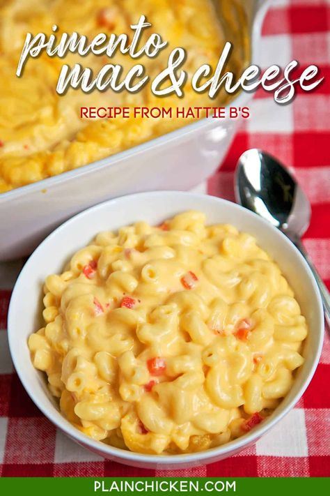 Pimento Mac & Cheese - recipe from Hattie B's Hot Chicken in Nashville. This stuff is SO good! Super creamy and delicious. Elbow macaroni, milk, crushed red pepper, salt, pepper, flour, extra sharp cheddar cheese, and pimentos. Tastes just like the original! Great for a cookout! #macandcheese #pimentocheese #vegetarian #meatless Pimento Mac And Cheese, Southern Macaroni And Cheese, Hot Chicken Recipe, Bbq Beef Sandwiches, Melissa Clark, Nashville Hot Chicken, Queso Cheddar, Mac Cheese Recipes, Plain Chicken