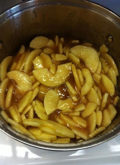 i Apple Cinnamon Recipes, Tacos Easy, Chorizo Tacos, Thanksgiving Servings, Apple Pie Filling Recipes, Homemade Apple Pie Filling, Canned Apple Pie Filling, Canned Apples, Thanksgiving Dinner Recipes