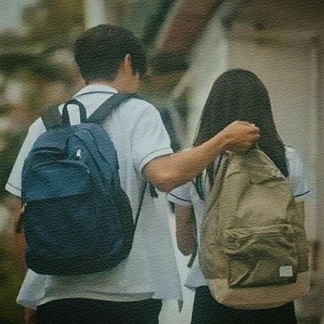 Classroom Love Couple, School Lovers Aesthetic, Student Couple Aesthetic, High School Romance Aesthetic, High School Love Aesthetic, Old School Love Aesthetic, Kdrama High School, School Love Aesthetic, Kdrama School