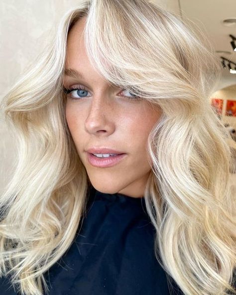 Scandi Blonde, Cream Blonde Hair, Baby Blonde Hair, Bright Blonde Hair, Woman Hairstyles, White Blonde Hair, Hairstyles For Girls, Blonde Hair Inspiration, Bright Winter