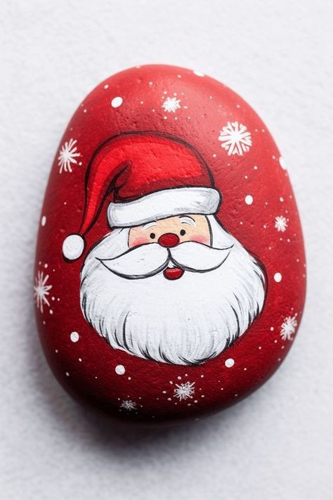 Christmas Gnome Rock Painting Ideas, Santa Claus Rock Painting, Winter Stone Painting, Xmas Stone Painting, Stone Art Christmas, Stone Painting Christmas Pebble Art, Christmas Pebble Painting, Painted Rocks For Christmas, Xmas Rock Painting