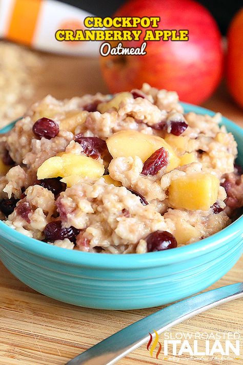 Cranberry Apple Crockpot Oatmeal / A simple recipe that is bursting with flavor. Sweet and creamy oatmeal speckled with chunks of apple and cranberry. Prep it the night before, then just dump it all in your slow cooker and let it cook while you get ready for the day or cook it overnight if you prefer. It is absolutely amazing and will surely be a family favorite! Get the recipe here! Oatmeal Recipes Crockpot, Crockpot Oatmeal, Slow Cooker Oatmeal, Slow Roasted Italian, Creamy Oatmeal, The Slow Roasted Italian, Cranberry Apple, Apple Oatmeal, Crockpot Breakfast