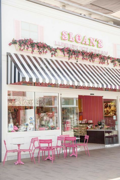 Luxury Ice Cream, Cafe Exterior, Old Fashioned Ice Cream, Donut Art, Ice Cream Business, Bakery Store, Pink Cafe, New Urbanism, Love Cafe