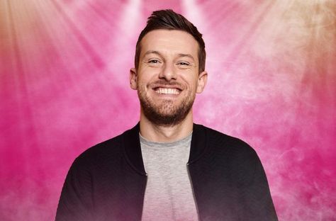 Chris Ramsey, 12 Weeks Pregnant, Edinburgh Fringe Festival, Edinburgh Festival, Tv Presenter, Dapper Gentleman, Comedy Show, World Of Books, Childhood Education