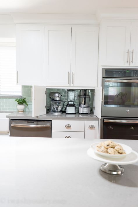 Store your small appliances on your countertop for easy access, but hide them behind cabinets to keep counters clean. Kitchen Appliances Organization, Hide Appliances, Kitchen Countertop Storage, Kitchen Appliance Storage, Oak House, Addition Ideas, Kitchen Addition, Hidden Kitchen, Small Appliance