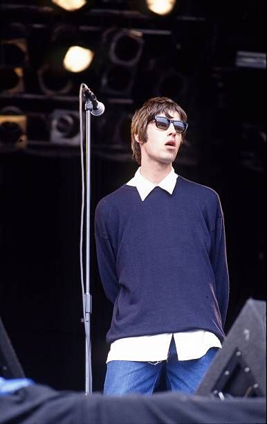 Liam Gallagher Glastonbury 1994, Liam Gallagher 90s Style, Britpop Fashion 90s, 90s British Fashion, Liam Gallagher 1994, Britpop Fashion, Glastonbury Fashion, Oasis Style, Liam Gallagher Oasis