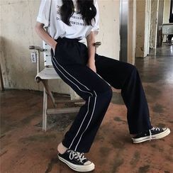 Sweatpants Outfit Aesthetic, Black Sweatpants Outfit, Korean Pants, Plain Leggings, High Waist Sports Leggings, Black Jogger Pants, Outfit Korean, Clothes Korean Style, Sweatpants Outfit