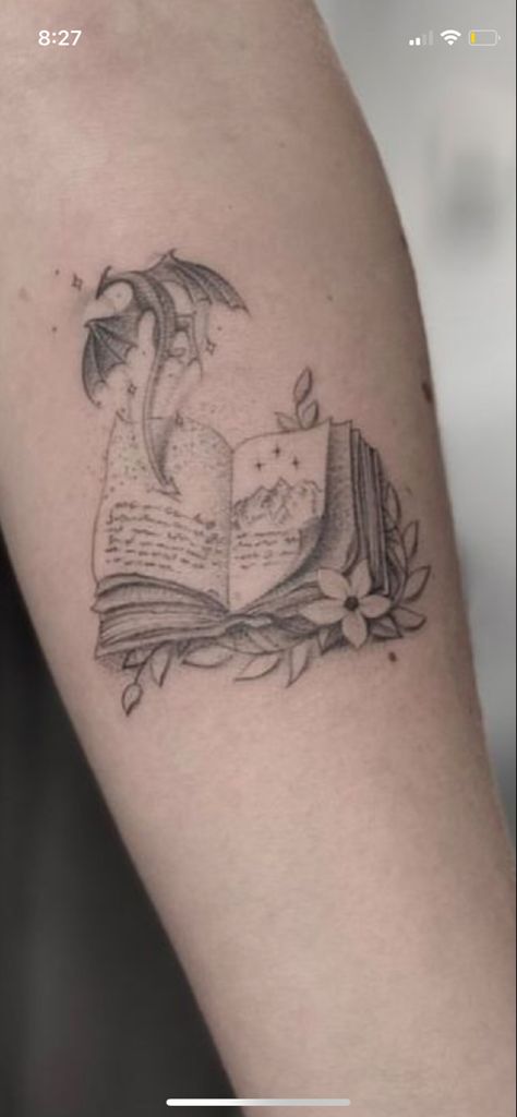 Book Dragon Tattoo, Open Book Tattoo, Pet Portrait Tattoos, Book Inspired Tattoos, Book Lover Tattoo, Fantasy Tattoo, Tattoo Fine Line, Hp Tattoo, Bookish Tattoos