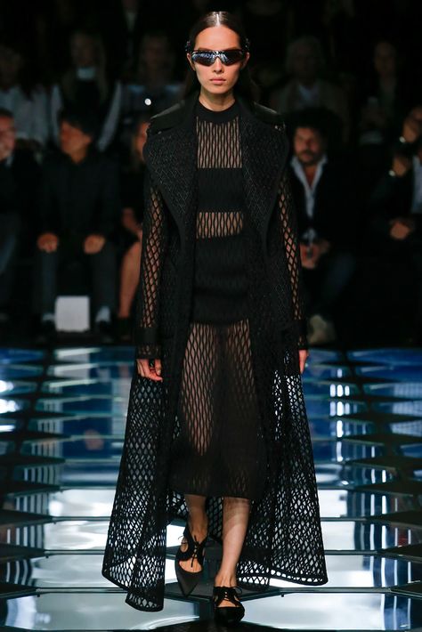 Balenciaga 2015, Balenciaga Spring, Runway Collection, 2015 Fashion, Spring Summer 2015, Mode Inspiration, Fashion Week Spring, Alexander Wang, Paris Fashion