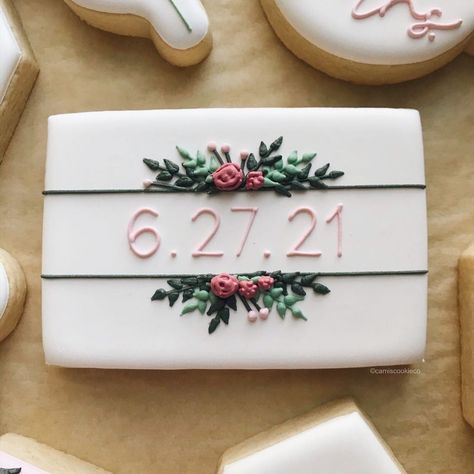 Wedding Biscuits, Wedding Cookies Decorated, Wedding Shower Cookies, No Bake Sugar Cookies, Anniversary Cookies, Date Cookies, Royal Icing Sugar, Gooey Cookies, Sugar Cookie Royal Icing