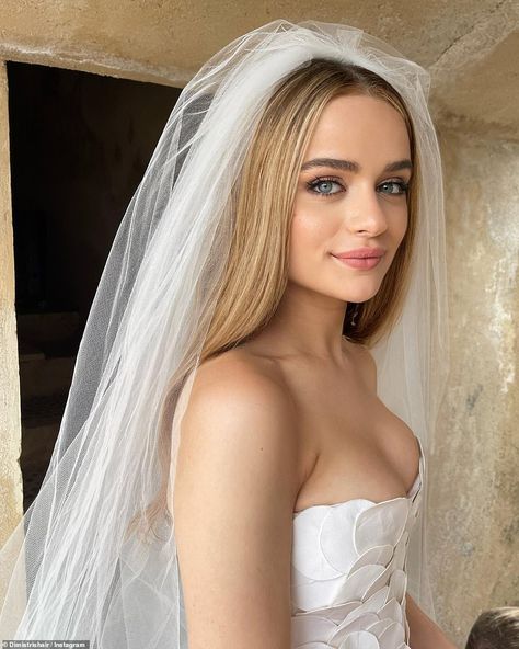 Fall Wedding Makeup, Jamie King, Pele Natural, Autumn Bride, Perfect Bride, Kissing Booth, Joey King, Celebrity Hair Stylist, Strapless Gown