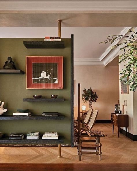 Minimalism Living, Folding Screens, Room Revamp, Olive Green Walls, Modern Contemporary Living Room, 아파트 인테리어, Room Dividers, Cheap Decor, Contemporary Living Room