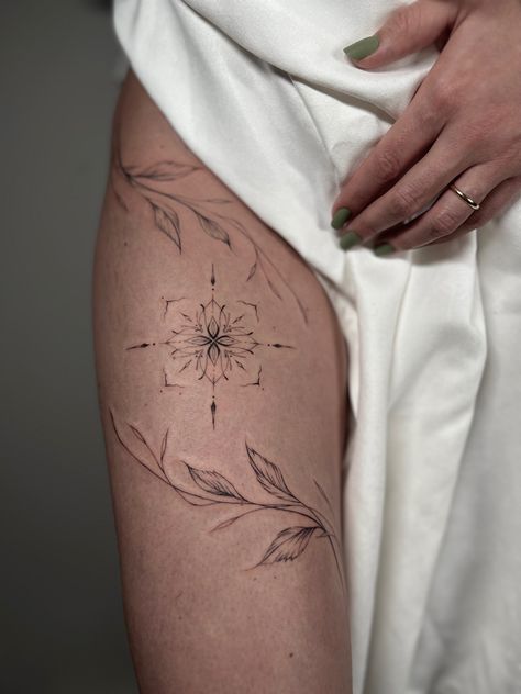 It takes great skill to provide clean lines that are this delicate. Thanks to 8 years of practice I’ve mastered this technique to be able to provide the most delicate outcomes. Flora and abstract are beautiful mix together. Botanical Tattoo Fine Line, Fine Line Tattoo Thigh, Ornamental Thigh Tattoo, Fine Line Thigh Tattoo, Thigh Hip Tattoo, Floral Ornamental Tattoo, Artwork Tattoo, Floral Thigh Tattoos, Fineline Tattoo