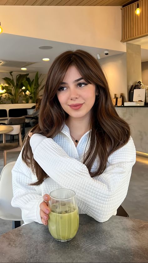 Rozzah Instagram, Oblique Bangs, Blow Dry Curls, Haircuts For Long Hair With Layers, Layered Haircuts For Medium Hair, Hairstyles For Layered Hair, Hair Tutorials For Medium Hair, Haircuts For Medium Hair, Haircuts Straight Hair