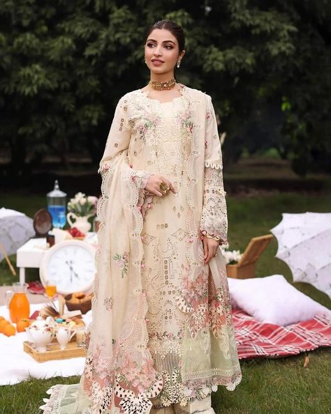 NEW AT LAAM - Kahf Premium Lawn By ELAF PREMIUM🤩 🚀 Free Shipping Across UAE ✈️ Flat 40% off on USA, Canada & Australia Shipping Rates 🛬 Flat 50% off on Saudi Arabia Shipping rates 🛍️ Tap the link in bio to shop now! @laamofficial @laambasics @laam_kids @laam_couture @laam_modestwear @laamloves @lifeatlaam Laam Fashion, Pakistani Fashion Casual, Pakistani Designers, Pakistani Fashion, Saudi Arabia, Cotton Dresses, Fashion Casual, Link In Bio, Lawn