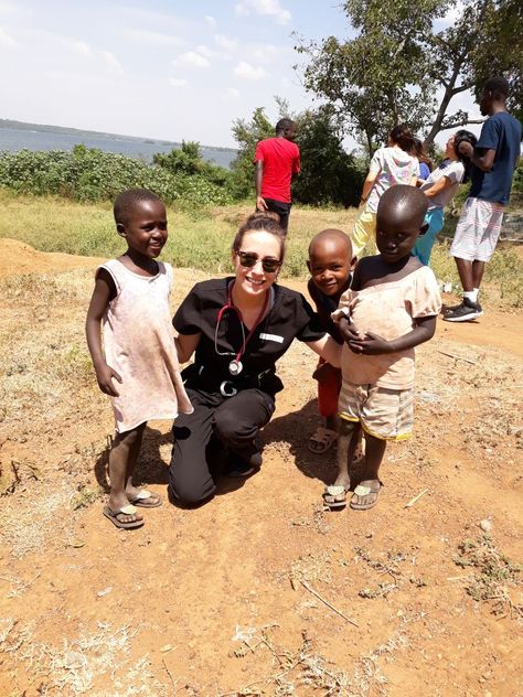 Africa Mission Trip, Women In Medicine, Medical Camp, Medical Mission Trip, Nursing Goals, Flight Nurse, Medical School Life, Medical Missions, Nurse Inspiration