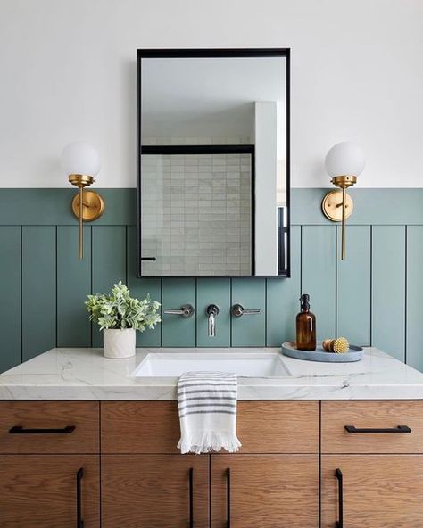 Moody Mudroom, Modern Guest Bathroom, Bathroom Vanity Ideas, Farmhouse Shiplap, Shiplap Bathroom, Shiplap Walls, Dark Wood Furniture, White Shiplap Wall, Shiplap Accent Wall