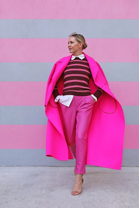 Pink Pants Outfit, Hot Pink Pants, Fall Pink, Blair Eadie, Winter Pants Outfit, Fashion Sites, Pink Coat, Pink Pants, Coat Outfits