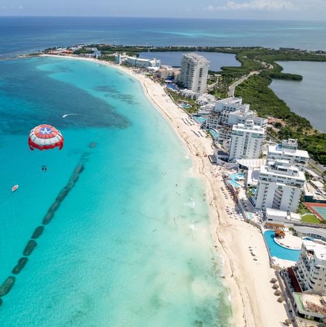 aerial view of cancun hotel zone Cancun Map, Cancun Hotel, Cancun Hotel Zone, Cancun Vacation, Cancun Beaches, Cancun Hotels, Blue Flag, Parasailing, Quintana Roo