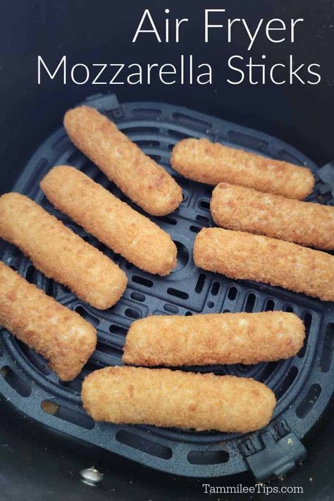 Mozza Sticks, Greek Yogurt Veggie Dip, Frozen Mozzarella Sticks, Air Fryer Mozzarella Sticks, Air Fryer Mozzarella, Homemade Mozzarella Sticks, Moms Recipes, Snack Easy, Mozzarella Cheese Sticks