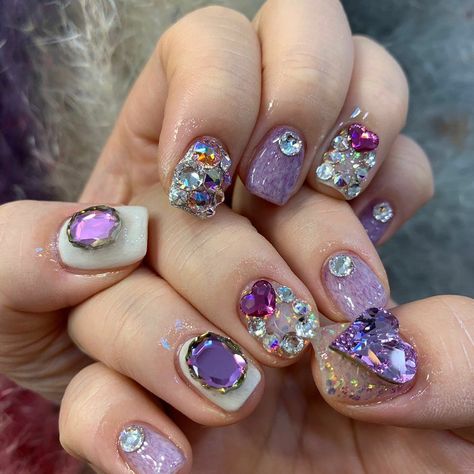 Korean Nail Art, Asian Nails, Easy Nails, Glow Nails, Nail Art Designs Videos, Soft Nails, Kawaii Nails, Gem Nails, Dream Nails