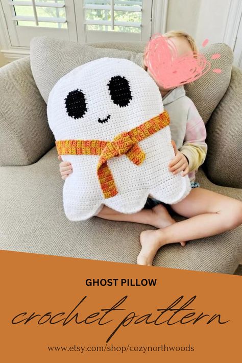 Cuddle up this spooky season with an adorable crochet ghost buddy! I definitely think a new-er crochet artist coukd complete this pattern- I am not the best at crocheting amigurumi, but this pattern reminds me of that style in an easier way to understand! Crochet Halloween Pillow, Crochet Ghost Pillow, Crocheting Amigurumi, Crochet Pattern Halloween, Pillow Crochet Pattern, Crochet Ghost, Crochet Artist, Ghost Pillow, Cuddle Pillow