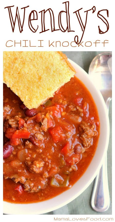 Copycat Wendy's Chili Recipe Wendy's Chili, Wendys Chili Recipe, Copy Cats, Copy Cat Recipe, Healthy Version, Chili Soup, Copykat Recipes, Copycat Restaurant Recipes, Green Peppers