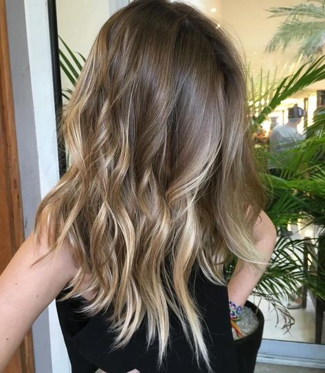 Grown Out Balayage, Pinterest Hair, Blonde Hair Looks, Hair Balayage, Brown Blonde Hair, Maria Clara, Hair Envy, Brunette Hair, Blonde Hair Color