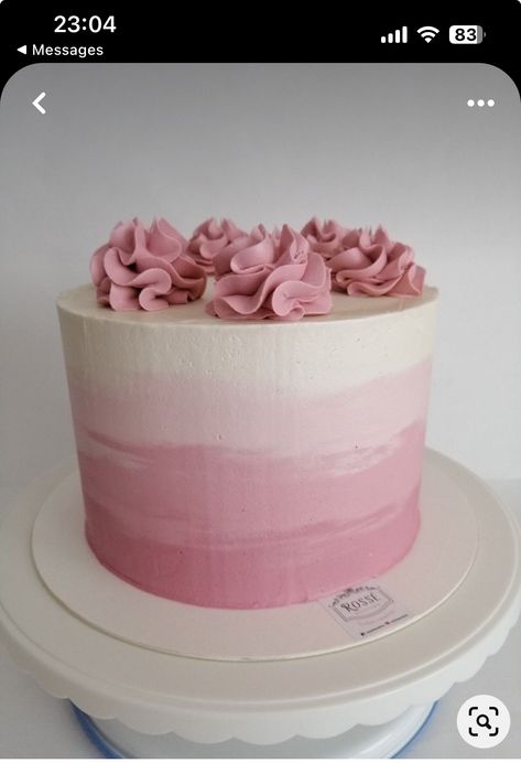 Birthday Cakes Pink, Pink And White Cake, Round Birthday Cakes, Cakes Pink, Pink Ombre Cake, Modern Birthday Cakes, Reverse Ombre, White Birthday Cakes, Pink Birthday Cakes