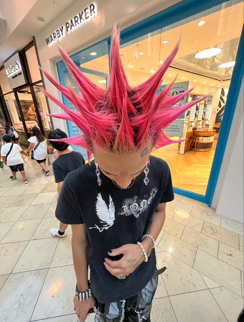 scene emo alternative scenemo visual-kei visual kei liberty spikes y2k Liberty Spikes Long Hair, Spiky Hair Styles, Spike Hairstyle, Spiky Mohawk, Spiky Hair Men, Spikes Hairstyle, Spikey Hairstyles, Hairstyles Spiky, Spikes Hair