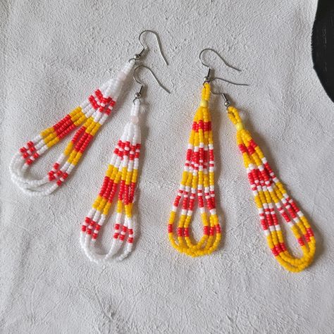 Indian Designs, Beaded Earrings Diy, Beaded Earring, Jewerly Beads, Native American Crafts, Native American Beadwork, Handmade Earrings Beaded, Earrings Diy, Earring Ideas