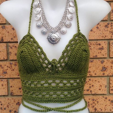 How great is the Woodford Crop in Olive!! Heading to France tomorrow ✊ #crochet #crochettop #crochetbikini #handmade #australianmade #australianmadefashion #jasmynelizadesigns #boho #bobemianfashion #gypsygirl #bohostyle #hippy #festivalfashion #olivegreen Olive Green Crochet Top, Green Crochet Top, Handbags Patterns, Green Crochet, Crochet Handbags Patterns, Crochet Inspo, Crochet Tops, Jan 17, Crochet Handbags