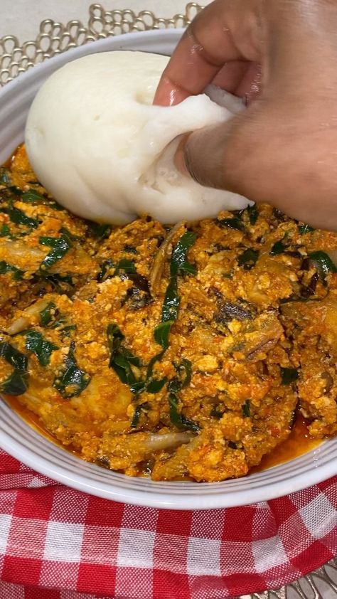 Egusi Soup Recipes, Pounded Yam, Egusi Soup, Nigeria Food, Ghanaian Food, Afghan Food Recipes, African Recipes Nigerian Food, Africa Food, African Cooking