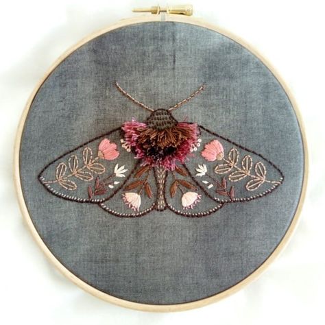 Moth Embroidery, Bugs Embroidery, Friends House, The Moth, Pola Sulam, Hand Embroidery Art, We Made It, Modern Embroidery, Embroidery Hoop Art