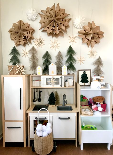 Kids Christmas Playroom, Christmas Decor Playroom, Play Kitchen Christmas Decor, Cabin Playroom, Christmas Playroom, Toddler Room Organization, Kids Holiday Decor, Ikea Play, Baby Play Areas