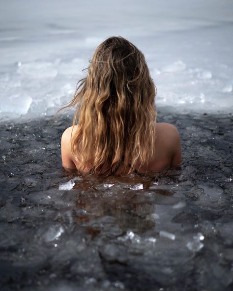 Ice Bath Photography, Cold Plunge Aesthetic, Ice Bath Aesthetic, Cold Swimming, Water Ritual, Cold Water Swimming, Cold Exposure, Cold Water Benefits, Ice Swimming