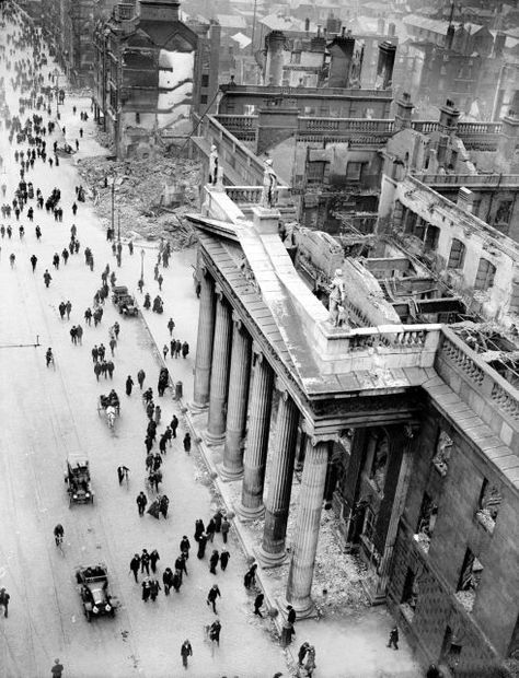 The 1916 Rising - rarely seen images 1916 Easter Rising, Ireland 1916, Vintage Ireland, General Post Office, Easter Rising, Library Pictures, Dublin Castle, Michael Collins, Irish History