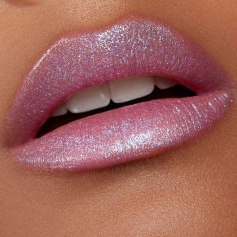 Our multi-effective glitter formula delivers a high-pigmented, lightweight, sparkle finish, while still keeping your lips feeling nourished. Our Diamond Shine Lipstick never leaves your lips feeling dry, and even has a delightful light peach smell. As a glazed pink lipstick, it can be worn by itself or over your favori Girlfriend Mood, Bridal Lips, Lipstick Ideas, Light Pink Lipstick, Evening Eye Makeup, Shimmer Lipstick, Random Products, Makeup Images, Light Aesthetic