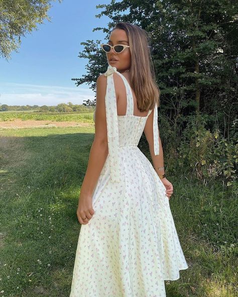 فستان زهري, Stylish Maxi Dress, Backless Midi Dress, Maxi Dress Collection, Elegant Midi Dresses, Floral Dresses Long, Floral Print Midi Dress, Split Dress, Maxi Robes