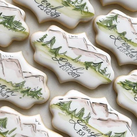 MOUNTAIN TIME // #thegingerbites Painted Sugar Cookies, Wedding Cookies Decorated, Christmas Cutout Cookies, Watercolor Cookies, Flooding Cookies, Christmas Cutouts, Crazy Cookies, Paint Cookies, Iced Sugar Cookies