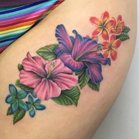 Tropical Flower Tattoos, Tatuaje Cover Up, Hawaiian Flower Tattoos, Plumeria Tattoo, Colorful Flower Tattoo, Hibiscus Flower Tattoos, Realistic Flower Tattoo, Tropical Tattoo, Lily Flower Tattoos