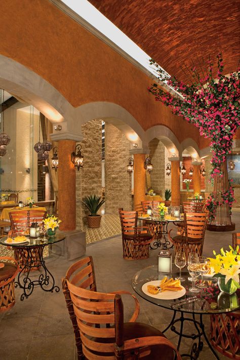 Hacienda Style Restaurant, Mexican Restaurant Design Exterior, Hacienda Restaurant, Luxury Mexican Restaurant, High End Mexican Restaurant, Traditional Mexican Restaurant, Mexican Luxury, Mexico City Restaurant Design, Mexican Restaurant Decor