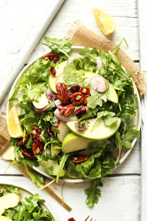 Big plate of our recipe for Apple Arugula Salad with Pecans and Lemon Vinaigrette Pesto Mozzarella, Chicken Salad With Apples, Autumn Salad Recipes, Arugula Salad Recipes, Spiced Pecans, Vegan Salad Recipes, Autumn Salad, Lemon Vinaigrette, Apple Salad