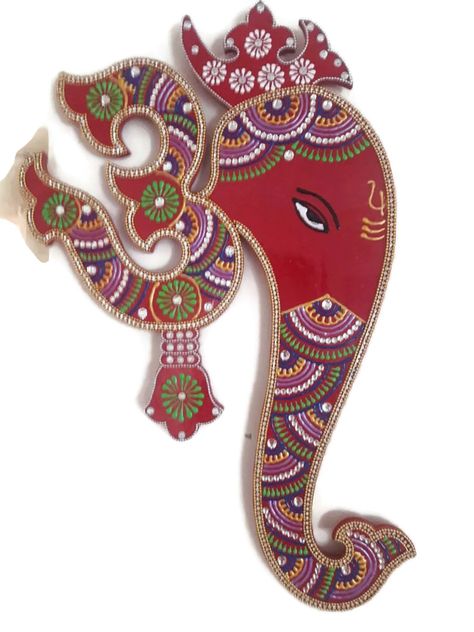 Buddha Wall Decor, Wall Hanging Painting, Indian Wall Decor, God Ganesh, Thali Decoration Ideas, Wall Decor Artwork, Wooden Wall Hanging, Ganesh Art, Coupon Storage