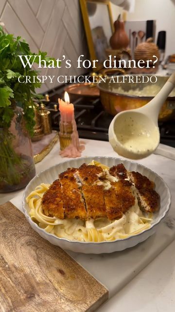 Kristin | KBees Recipes on Instagram: "COMMENT RECIPE + Follow @kdamitz for the coziest vibes and I’ll slide the recipe right into your DMs! 🍂🍁

What’s for dinner? CRISPY CHICKEN FETTUCCINI ALFREDO! 🍝🧀🫕

This is hands down the best Alfredo sauce + crispy chicken you’ll ever make! 💯" The Best Alfredo Sauce, Best Alfredo Sauce, Best Alfredo, Alfredo With Chicken, Chicken Fettuccini Alfredo, Fettuccini Alfredo, Alfredo Sauce Recipe, Chicken Alfredo, Alfredo Sauce