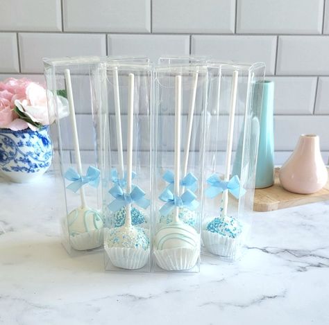 Blue And White Cake Pops, Cake Pop Wedding, Cake Sicles, Blue And White Cake, Frozen Cake Pops, Cake Pop Favors, Blue Cake Pops, Pop Wedding, White Cake Pops