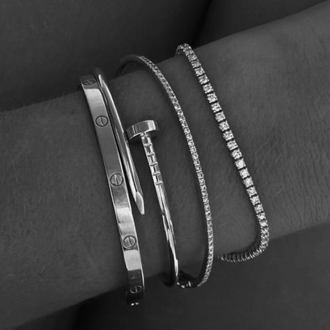 Old Money Silver Jewelry, Cartier Love Bracelet Diamond, Outfit Inspo Clean Girl, Christmas Core, Old Money Hairstyles, Spicy Pisces, Juste Un Clou Bracelet, Silver Bracelet Stack, Core Fashion