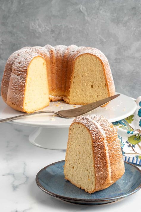 This light and tender Maple Chiffon Cake is the perfect sponge cake for a lighter dessert table. If you dream about maple syrup, this cake will be right up your alley, I promise! It’s delicious served just with a dusting of powdered sugar and some fresh whipped cream. Syrup Sponge, Maple Cake, Maple Recipes, Fresh Whipped Cream, Sponge Cake Recipes, Light Desserts, Bark Recipe, Big Cakes, Chiffon Cake