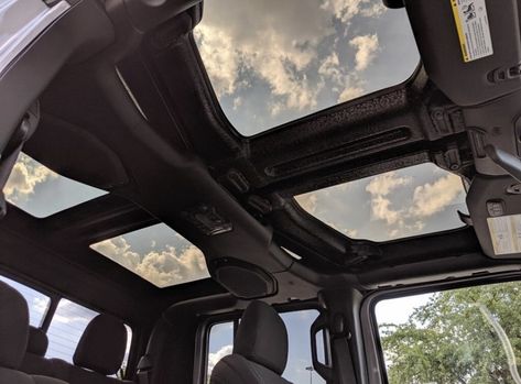 Jeep Design, Jeep Wrangler Interior, Jeep Wrangler Girl, Jeep Things, Jeep Interiors, White Jeep, Custom Jeep Wrangler, Jeep Mods, Jeep Wrangler Accessories