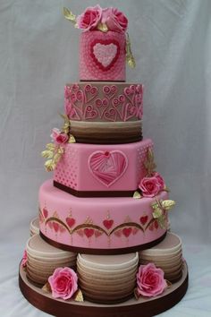 Cakes Decor, Cake International, Baking Decorating, Gold Award, Valentines Day Cakes, Gateaux Cake, Valentine Cake, Gorgeous Wedding Cake, Special Occasion Cakes